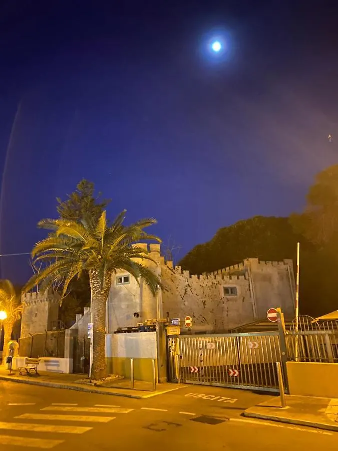 Solus B&B Casteldaccia 0*,  Italia
