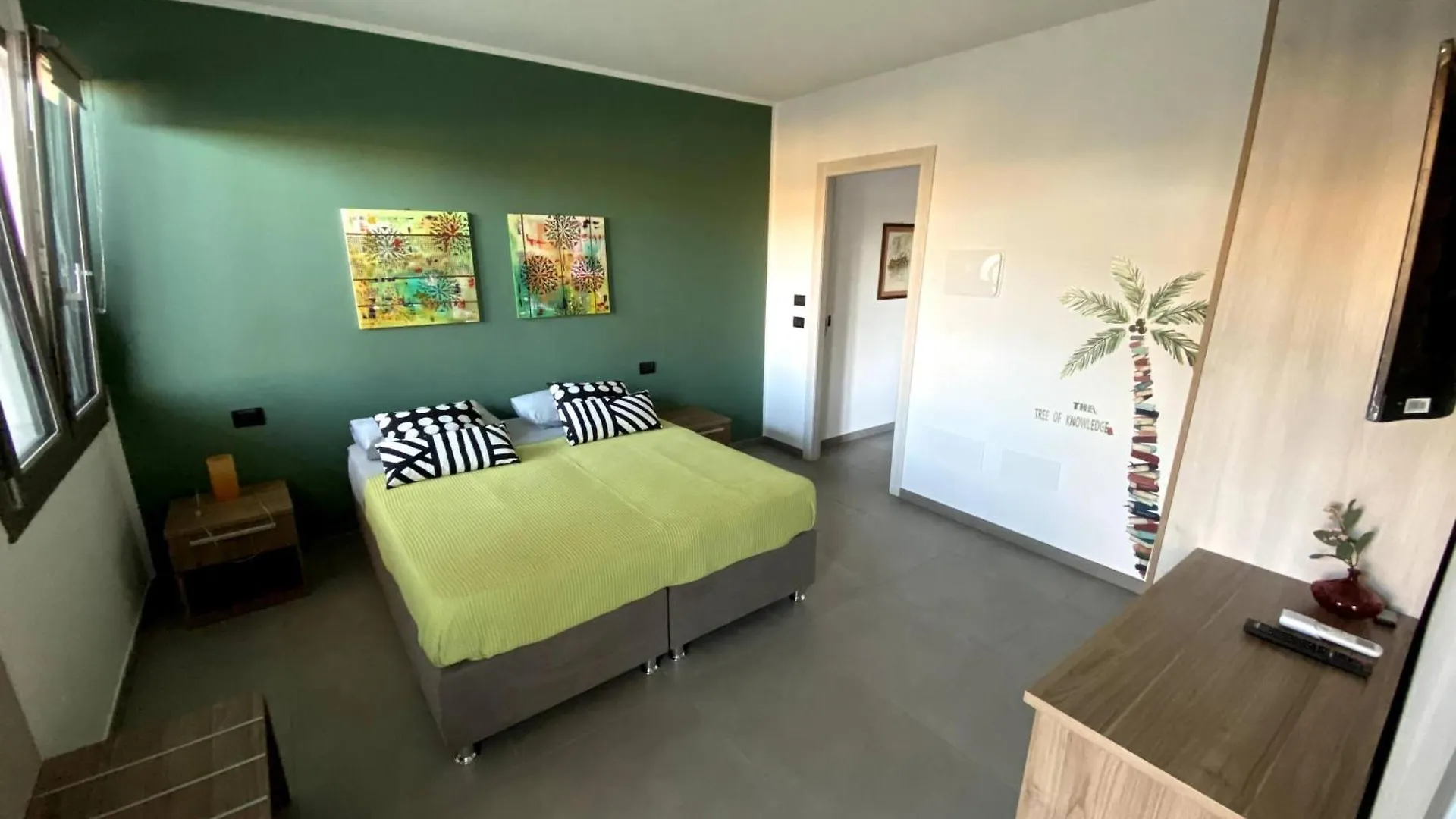 Solus B&B Casteldaccia 0*,  Italia